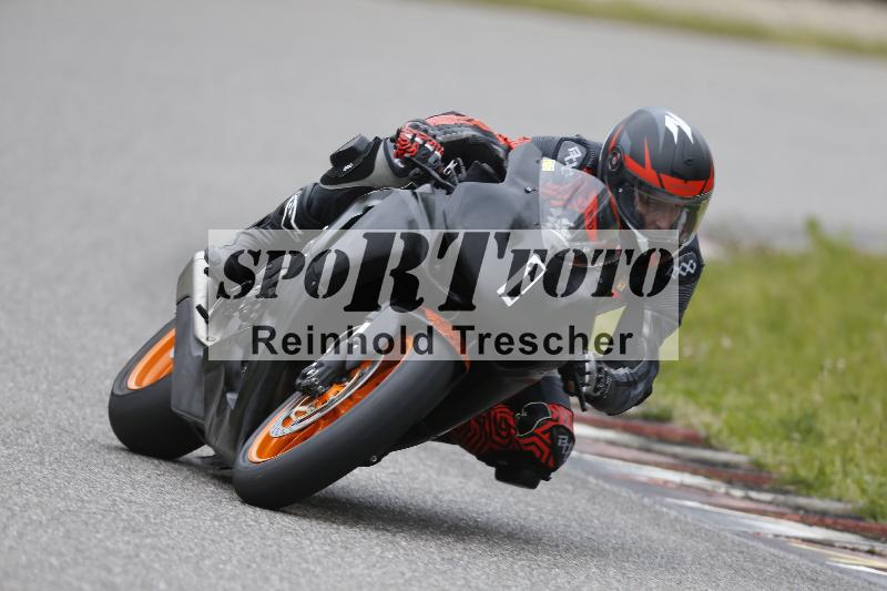 /Archiv-2024/13 22.04.2024 Plüss Moto Sport ADR/Einsteiger/1